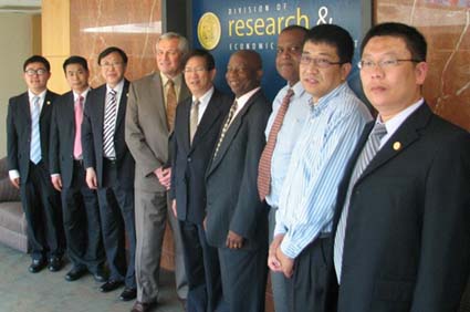 Shanghai University of Engineering Science visited North Carolina A&T State University